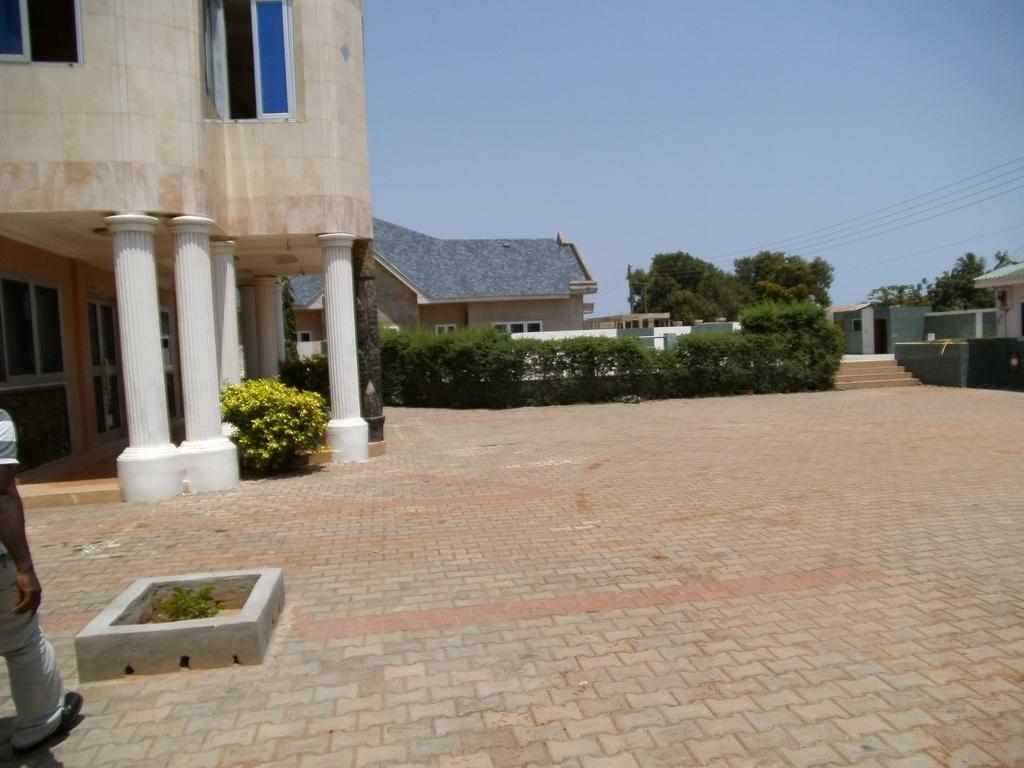 Pemicsa Hotel Accra Spintex 외부 사진